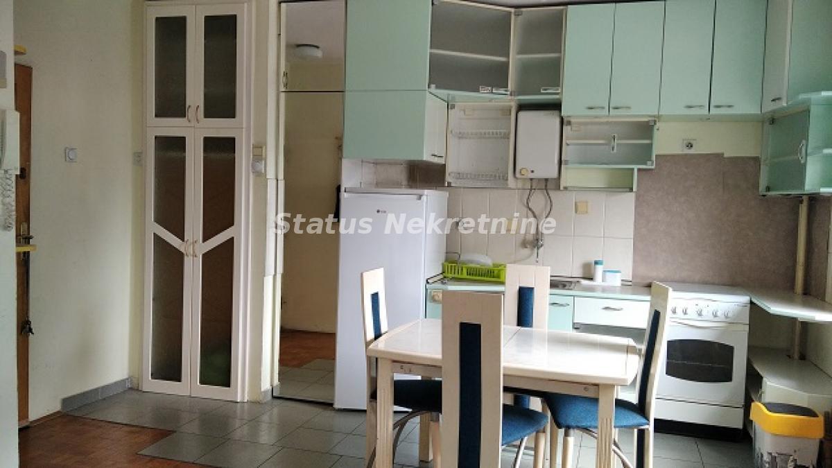 Stan Izdavanje Novi Sad  42 m2