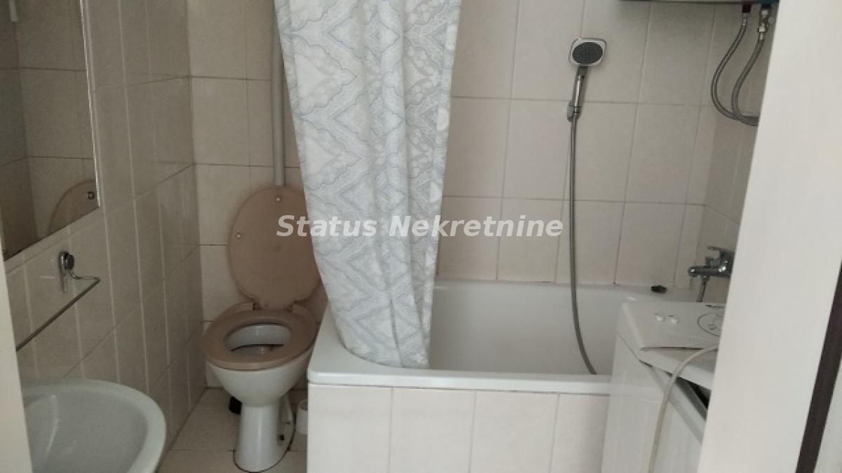 Stan Izdavanje Novi Sad  42 m2