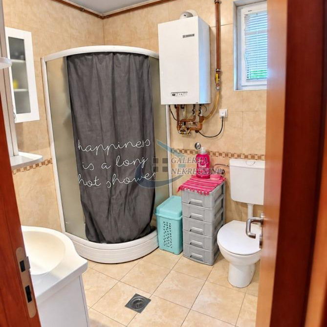Trosoban stan na prodaju, Voždovačka Crkva, Beograd, 62m², 199.000 €