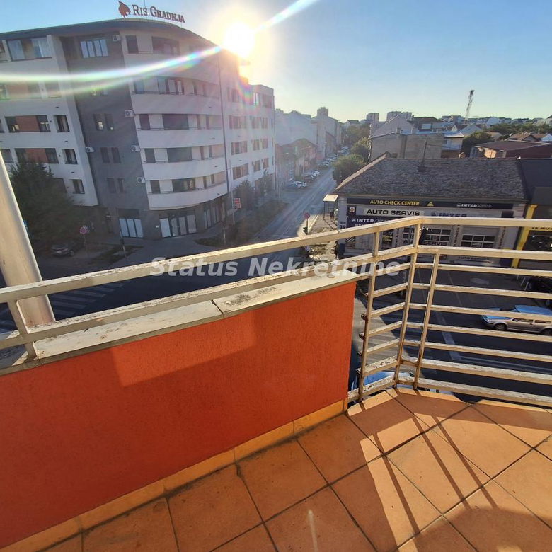 Stan Izdavanje Novi Sad  75 m2