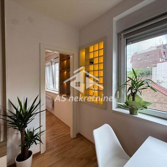 Stan Izdavanje Beograd Dorćol 43 m2
