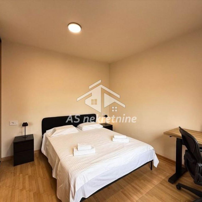 Stan Izdavanje Beograd Dorćol 43 m2