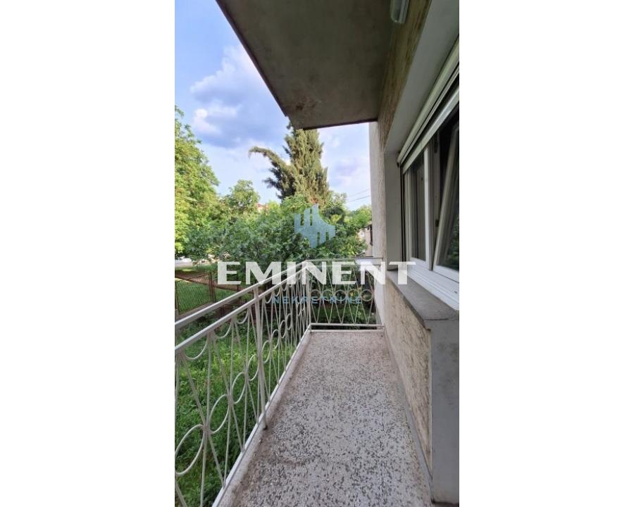 izdavanje-kuca-CT01KkEYXE Stan Izdavanje Beograd Kanarevo Brdo 29 m2