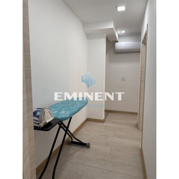 Četvorosoban stan za izdavanje, Blok 22, Beograd, 91m², 1.300 €/mes