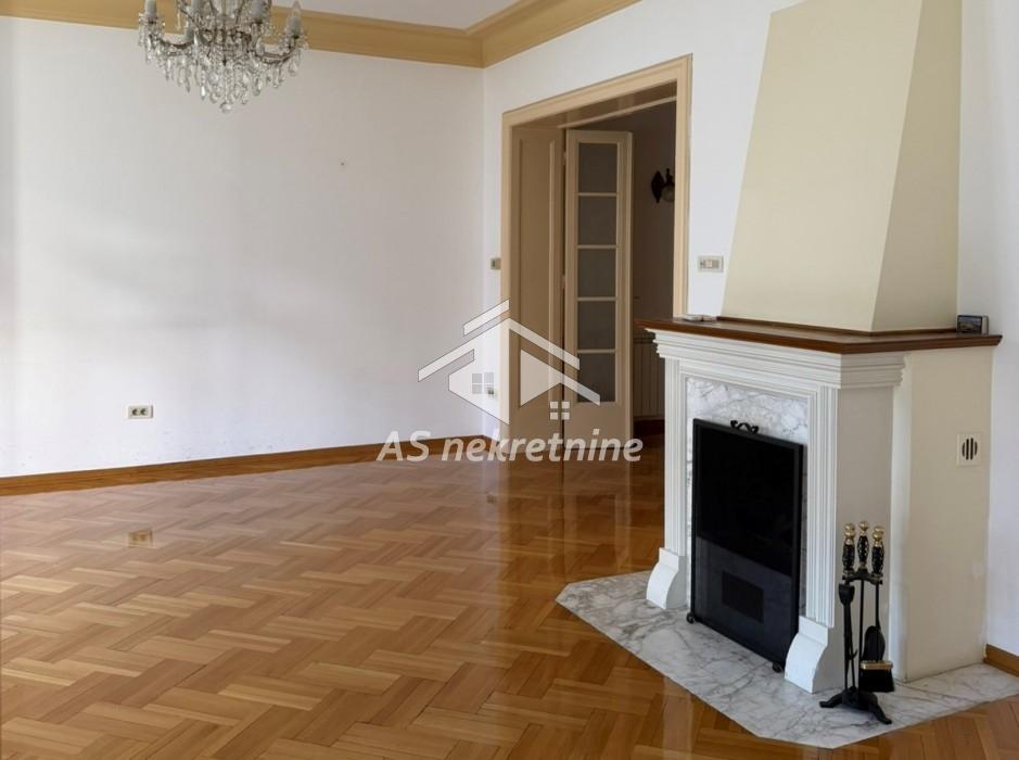 Stan Izdavanje Beograd Krunska 150 m2