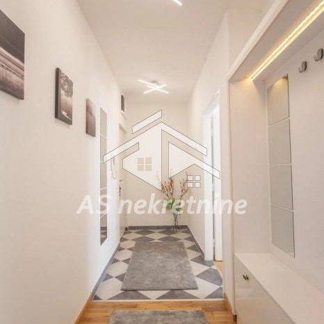 Stan Izdavanje Beograd Terazije 65 m2