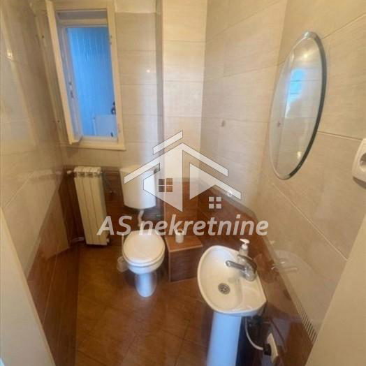 Stan Izdavanje Beograd Topličin Venac 90 m2