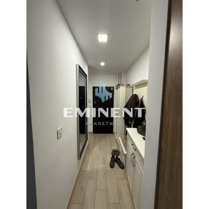 Četvorosoban stan za izdavanje, Blok 22, Beograd, 91m², 1.300 €/mes