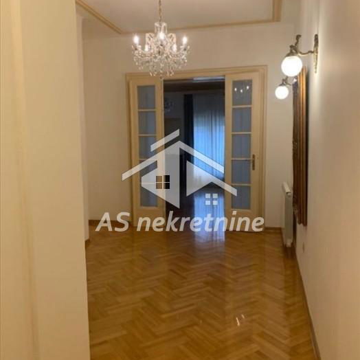 Stan Izdavanje Beograd Krunska 150 m2