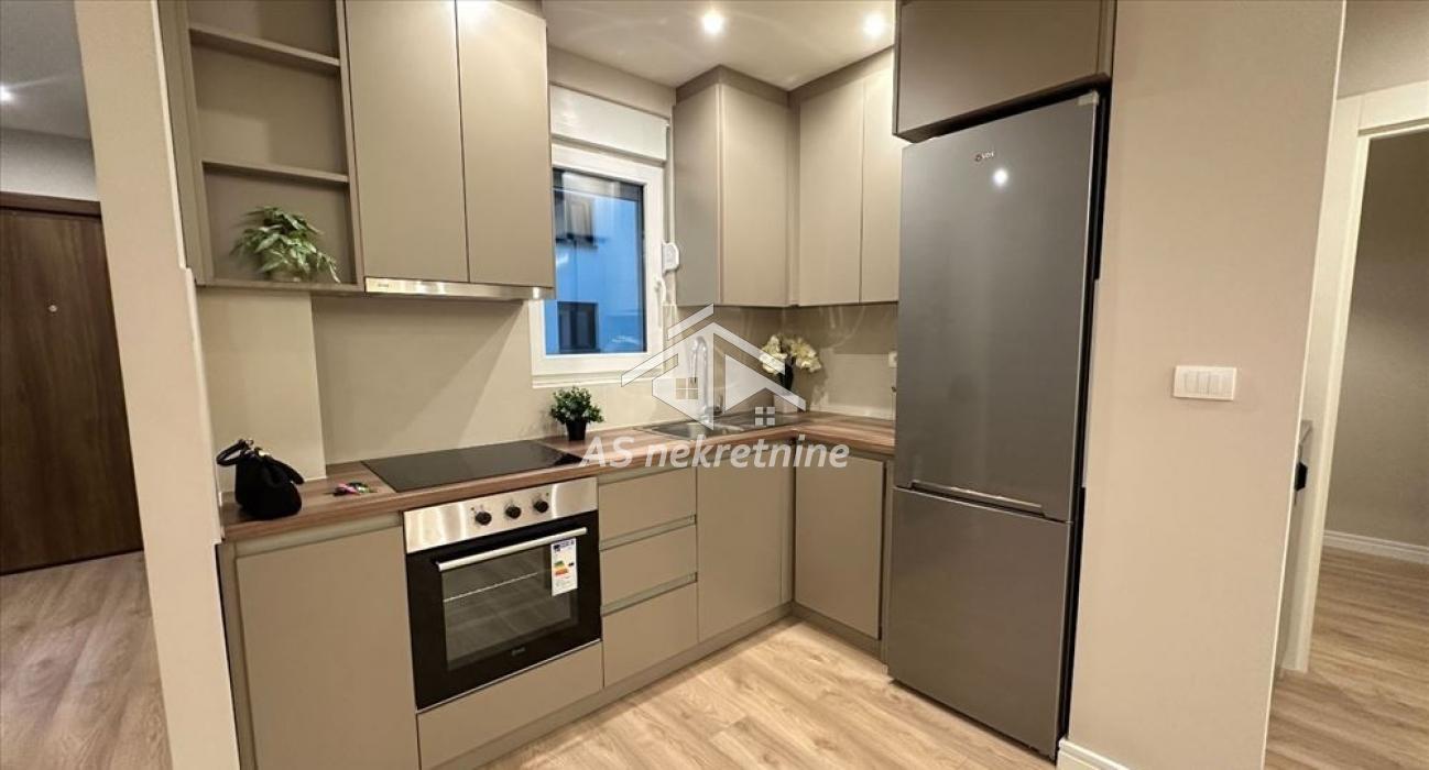 Trosoban stan za izdavanje, Trošarina, Beograd, 62m², 900 €/mes