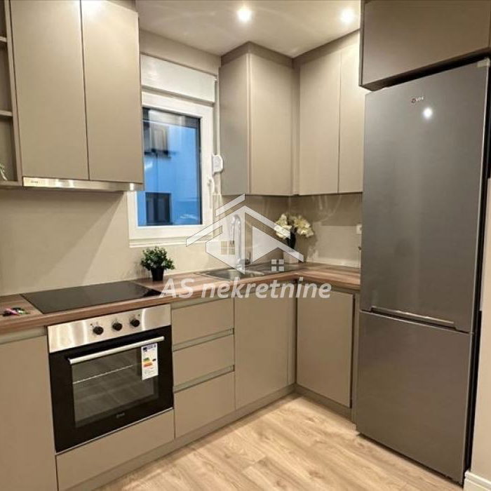 Trosoban stan za izdavanje, Trošarina, Beograd, 62m², 900 €/mes