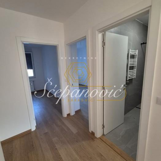 Stan Izdavanje Novi Sad  84 m2