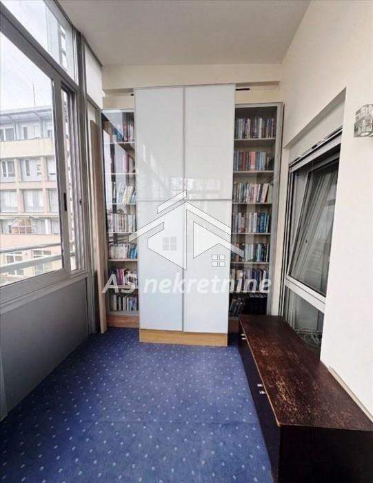 Trosoban stan za izdavanje, Vukov Spomenik, Beograd, 131m², 1.800 €/mes