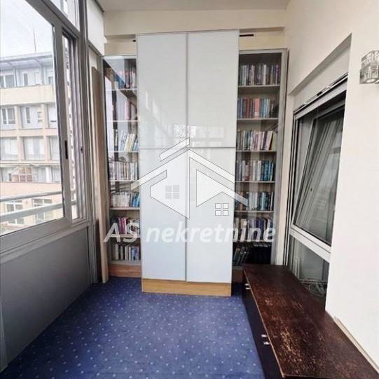 Trosoban stan za izdavanje, Vukov Spomenik, Beograd, 131m², 1.800 €/mes