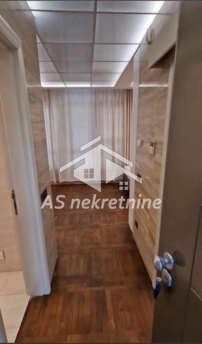 Dvosoban stan za izdavanje, Dedinje, Beograd, 48m², 1.100 €/mes