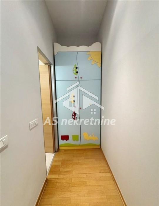 Stan Izdavanje Beograd Vukov Spomenik 131 m2