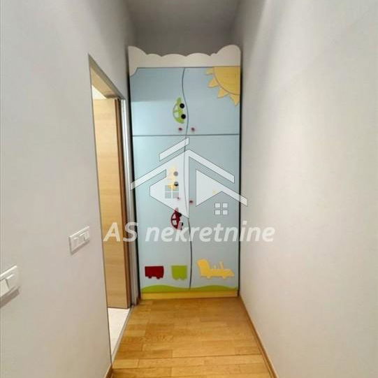 Stan Izdavanje Beograd Vukov Spomenik 131 m2