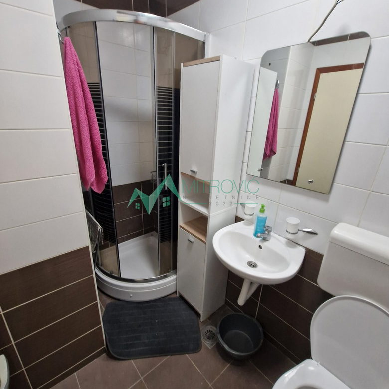 Garsonjera na prodaju, Salajka, Novi Sad, 27m², 350 €