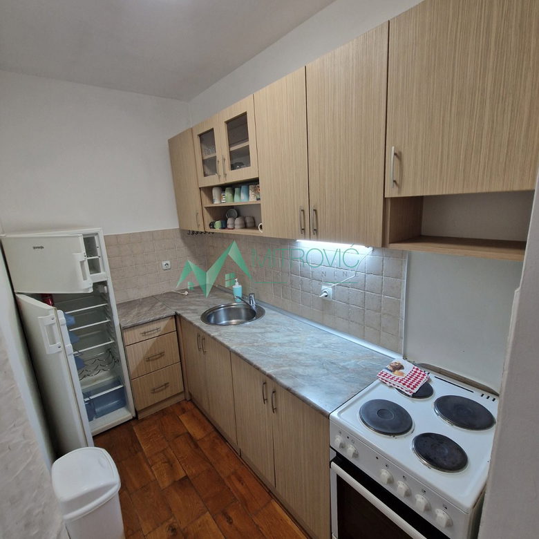 Stan Prodaja Novi Sad  27 m2