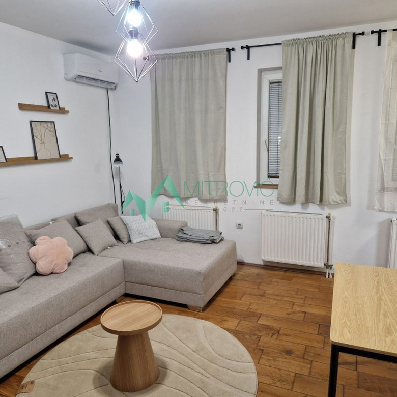 Stan Prodaja Novi Sad  27 m2