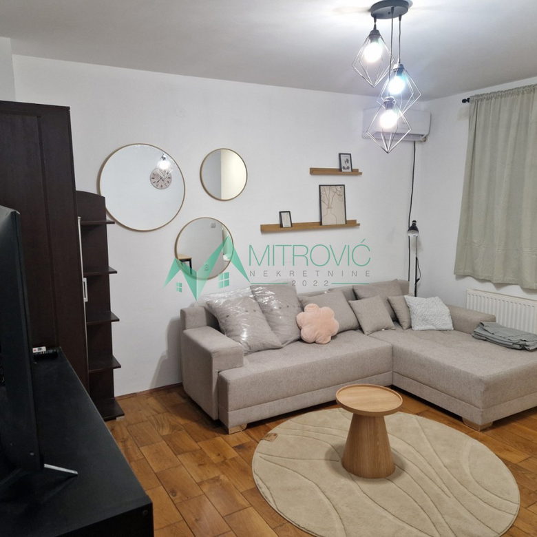 Stan Prodaja Novi Sad  27 m2
