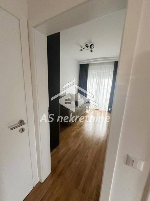 Četvorosoban stan za izdavanje, FON, Beograd, 105m², 1.200 €/mes