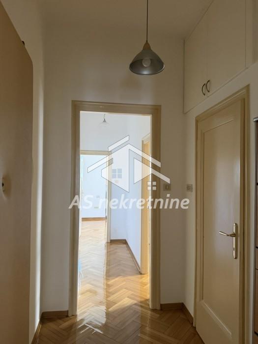Petosoban stan za izdavanje, Krunska, Beograd, 150m², 2.500 €/mes
