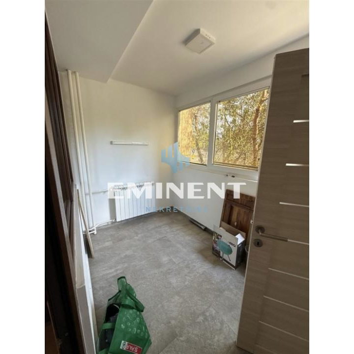 Četvorosoban stan za izdavanje, Blok 22, Beograd, 91m², 1.300 €/mes