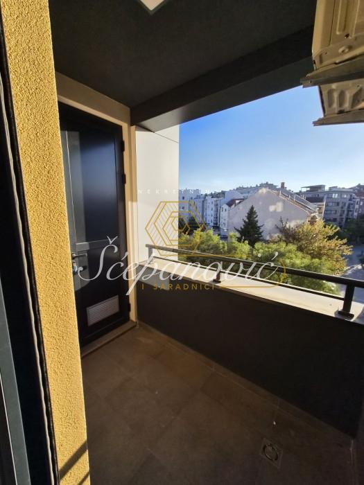 Četvorosoban stan za izdavanje, Podbara, Novi Sad, 84m², 1.000 €/mes