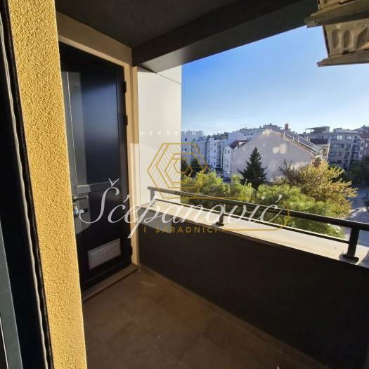 Četvorosoban stan za izdavanje, Podbara, Novi Sad, 84m², 1.000 €/mes