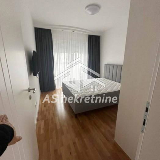 Stan Izdavanje Beograd FON 105 m2