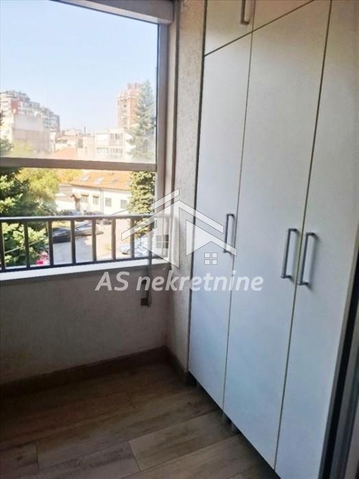 Trosoban stan za izdavanje, Crveni Krst, Beograd, 68m², 1.200 €/mes