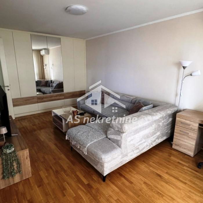 Stan Izdavanje Beograd Blok 67 - Belville 69 m2