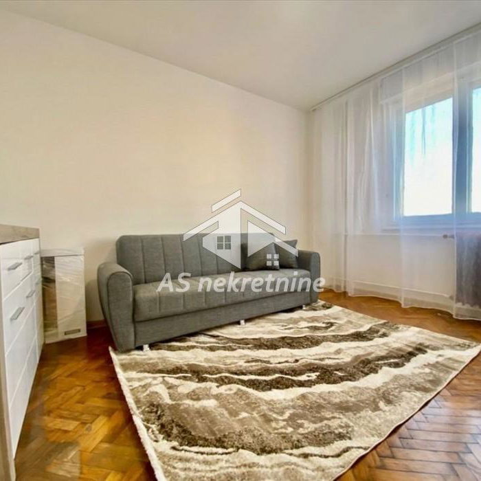 Stan Izdavanje Beograd Sajam 70 m2