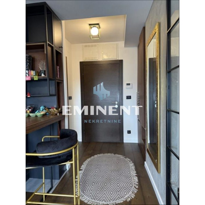 Dvosoban stan za izdavanje, Đeram Pijaca, Beograd, 40m², 900 €/mes