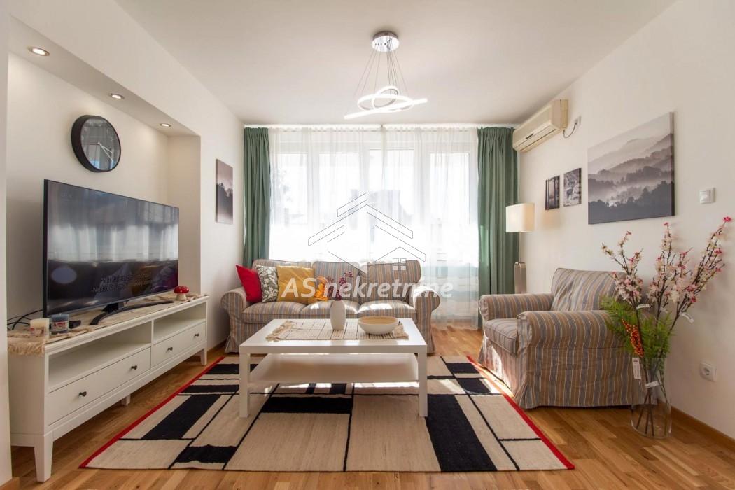 Stan Izdavanje Beograd Terazije 65 m2