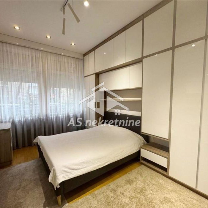 Stan Izdavanje Beograd Vukov Spomenik 131 m2