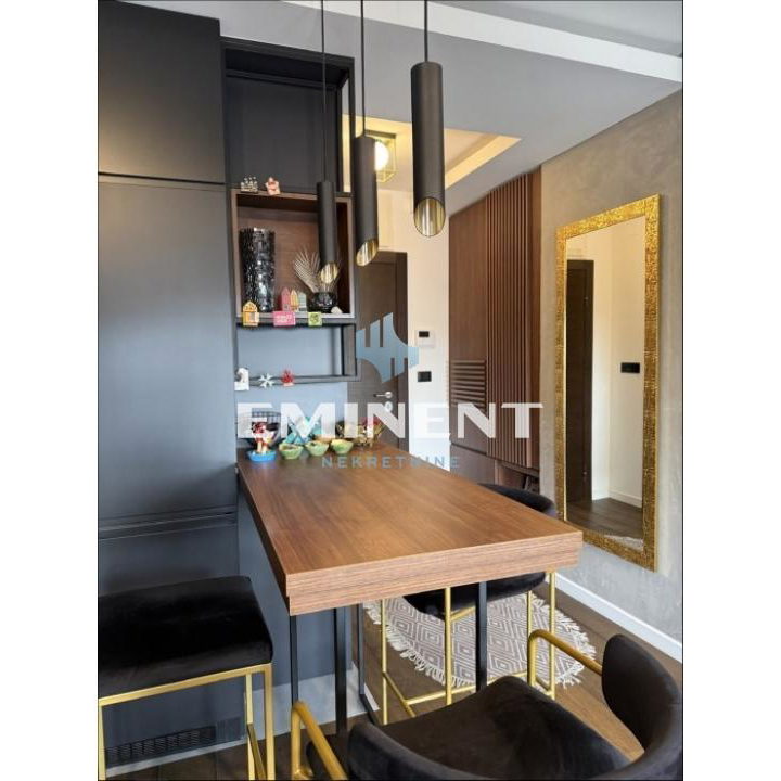 Stan Izdavanje Beograd Đeram Pijaca 40 m2