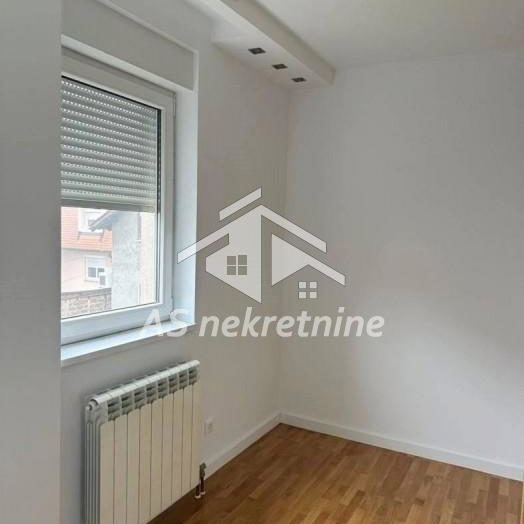 Četvorosoban stan za izdavanje, FON, Beograd, 105m², 1.200 €/mes