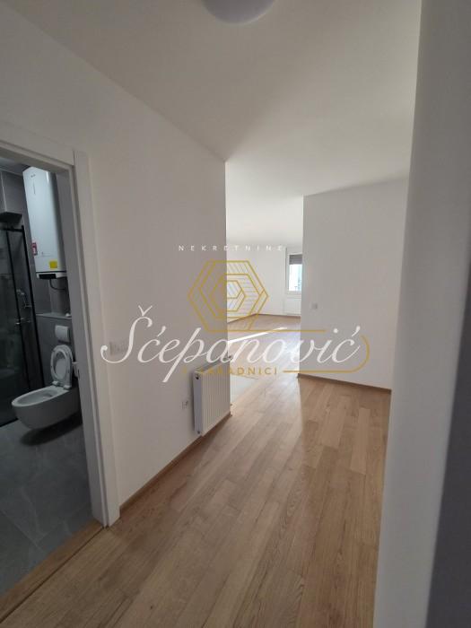 Stan Izdavanje Novi Sad  84 m2