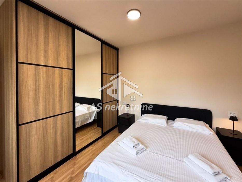Stan Izdavanje Beograd Dorćol 43 m2