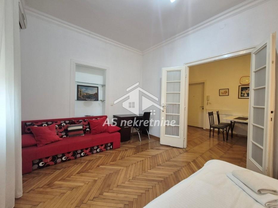 lokali-prodaja-gRuWjKMnZO Trosoban stan za izdavanje, Dorćol, Beograd, 80m², 1.150 €/mes