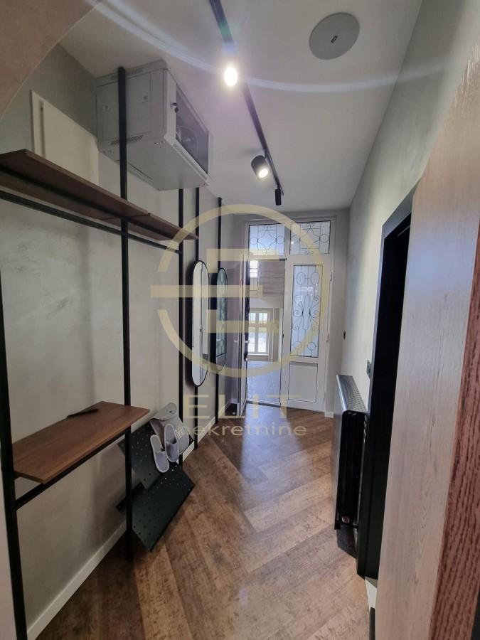nekretnine-izdavanje-JSXvQezKPk Dvosoban stan na prodaju, Centar, Novi Sad, 64m², 478.000 €