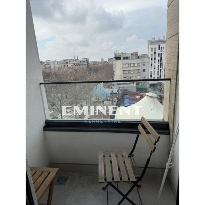 Dvosoban stan za izdavanje, Đeram Pijaca, Beograd, 40m², 900 €/mes