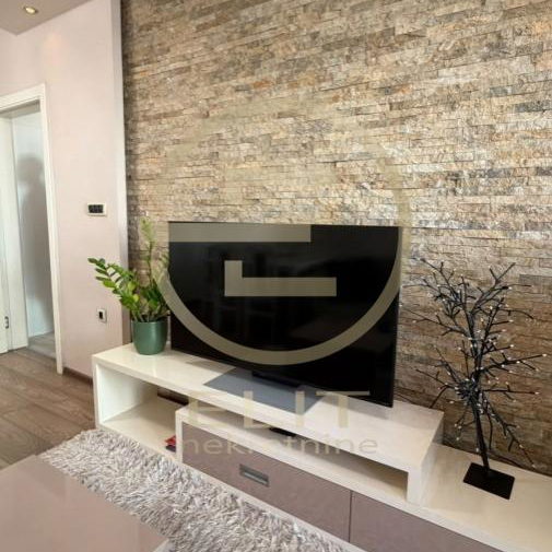 Stan Izdavanje Novi Sad  48 m2