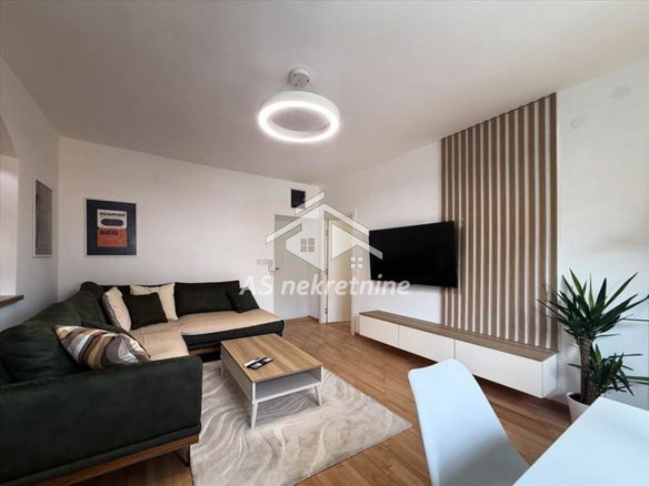 Stan Izdavanje Beograd Dorćol 43 m2