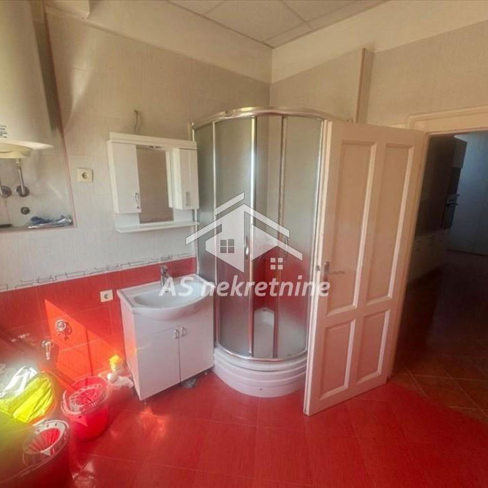 Stan Izdavanje Beograd Topličin Venac 90 m2