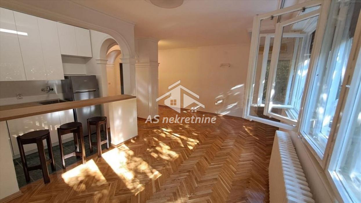 Stan Izdavanje Beograd Dorćol 70 m2
