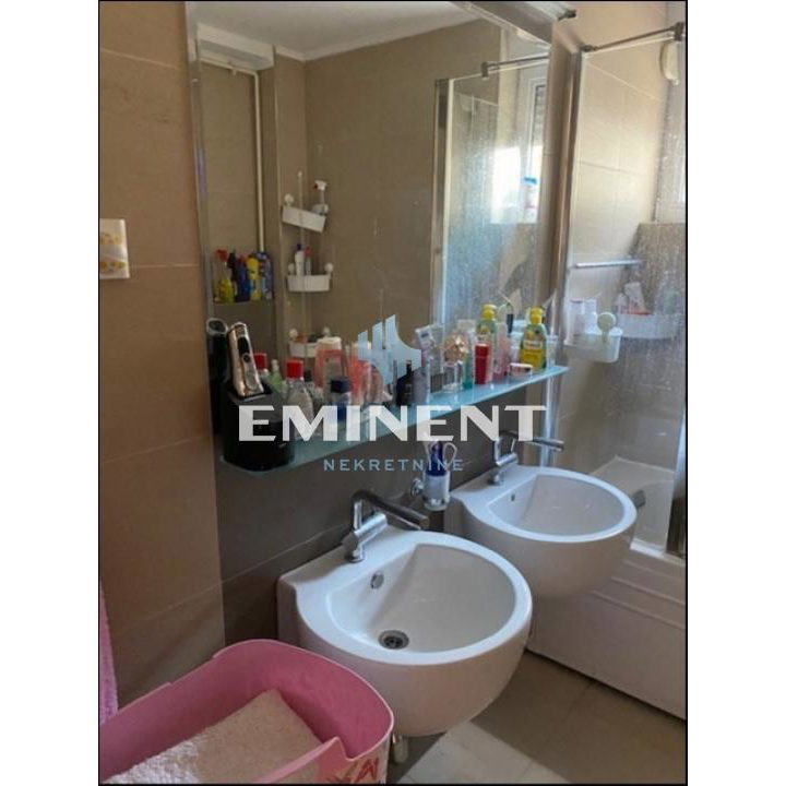 Trosoban stan za izdavanje, Dedinje, Beograd, 120m², 1.350 €/mes