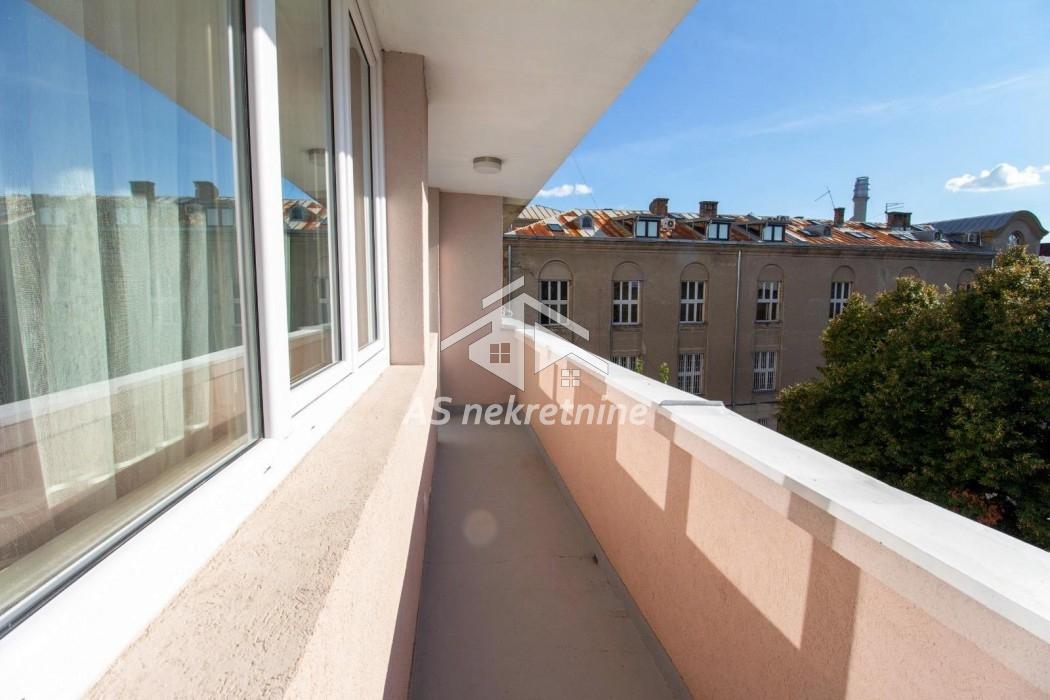 Stan Izdavanje Beograd Terazije 65 m2